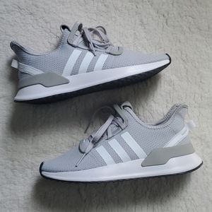 Adidas tennis shoes